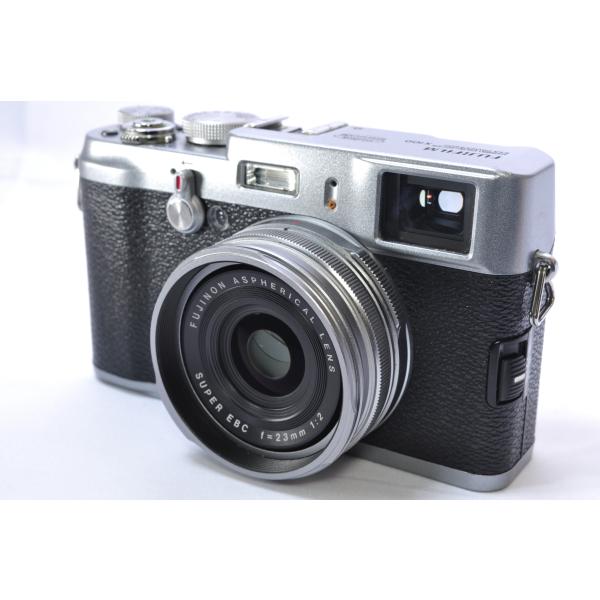 [Used] [1 month warranty] Fujifilm FinePix X100 Silver Digital Camera with SD Card