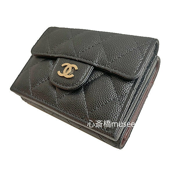 ≪Brand new≫ CHANEL Small Flap Walette Black Gold ≪New≫ CHANEL Small Flap Wallet Folding Wallet Caviar Matelasse Mini Black Gold Hardware AP0230 small wallet Box Ribbon Camellia