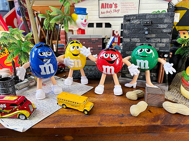 Muñeca flexible de M&amp;M (juego de 4) Figuras de M&amp;M Productos estadounidenses Productos estadounidenses Productos estadounidenses