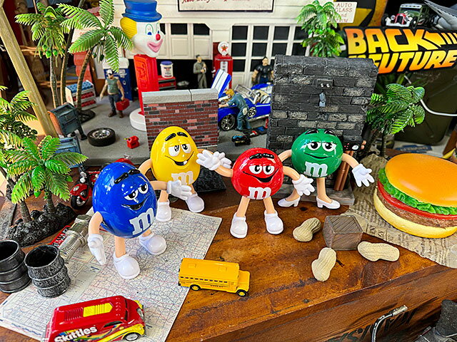 Muñeca flexible de M&amp;M (juego de 4) Figuras de M&amp;M Productos estadounidenses Productos estadounidenses Productos estadounidenses