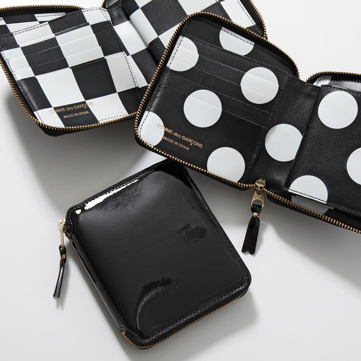 COMME des GARCONS GLOSSY PRINT SA2100GP Men's Round Zipper with Coin Purse Check Polka Dot Patent Leather 2 Colors