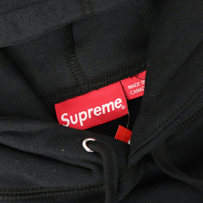 Sudadera con capucha con logotipo de tiza Supreme × KAWS / Sudadera con capucha con logotipo de tiza negra / Sudadera con capucha negra 2021SS Genuina nueva y usada [Usada]