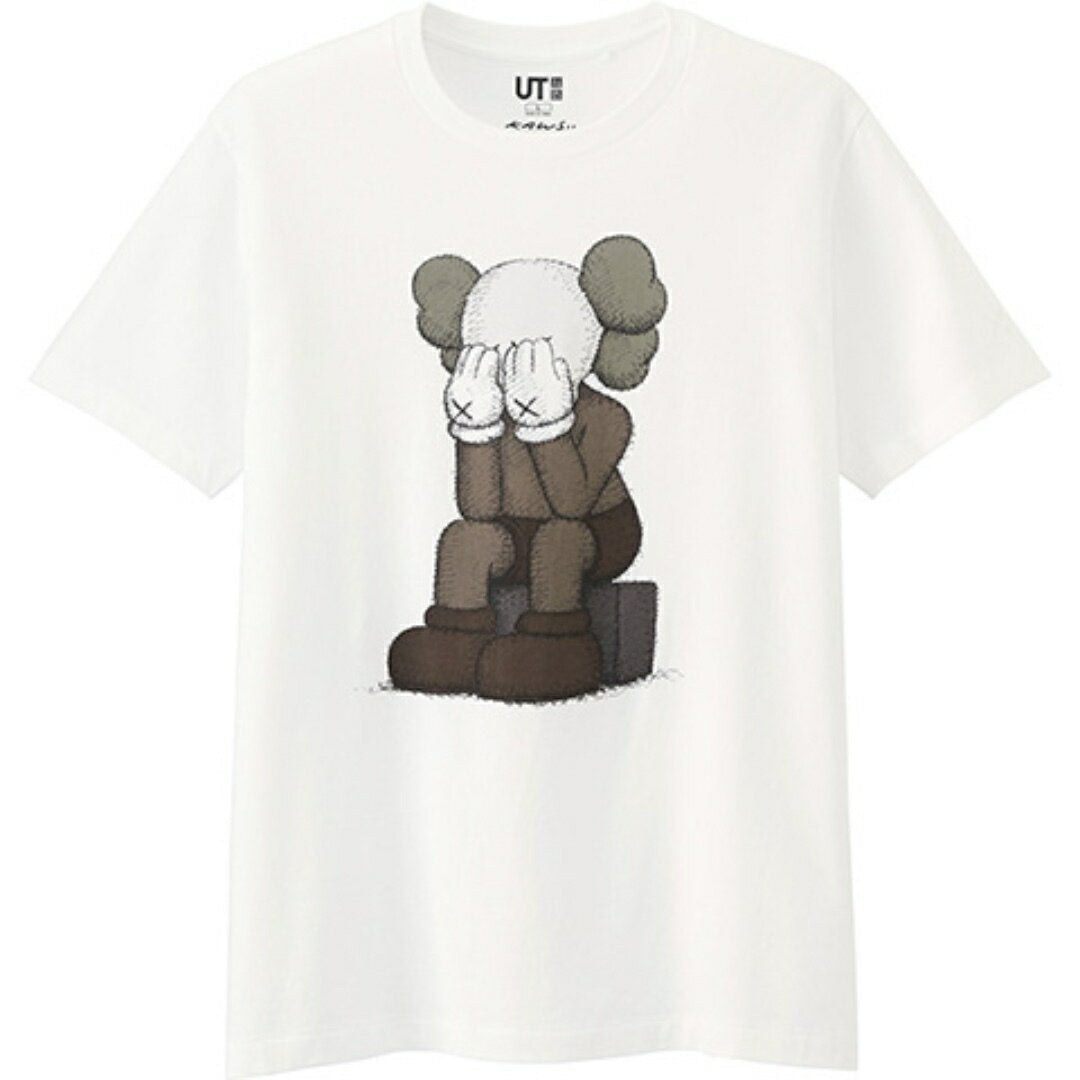 2016/First Edition/KAWS x UNIQLO/Cows/Uniqlo/UT/TEE/T-shirt/PASSING THROUGH/Passing Through/White/White/Size S/Size M/Men/Women