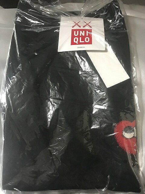 2016/Primera edición/KAWS x UNIQLO/Vacas/Uniqlo/UT/TEE/Camiseta/CAMISETA con logo de corazón/Negra/Negra/Talla M/L/Hombre/Mujer