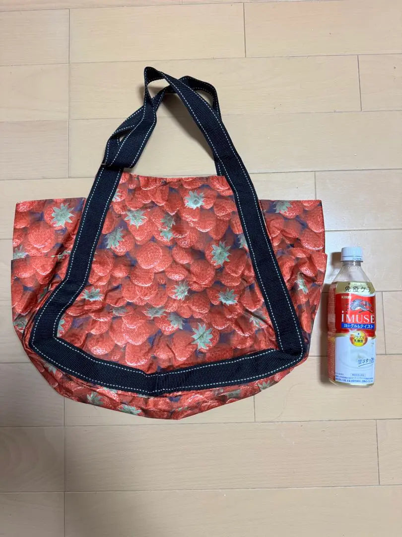 Strawberry pattern eco bag