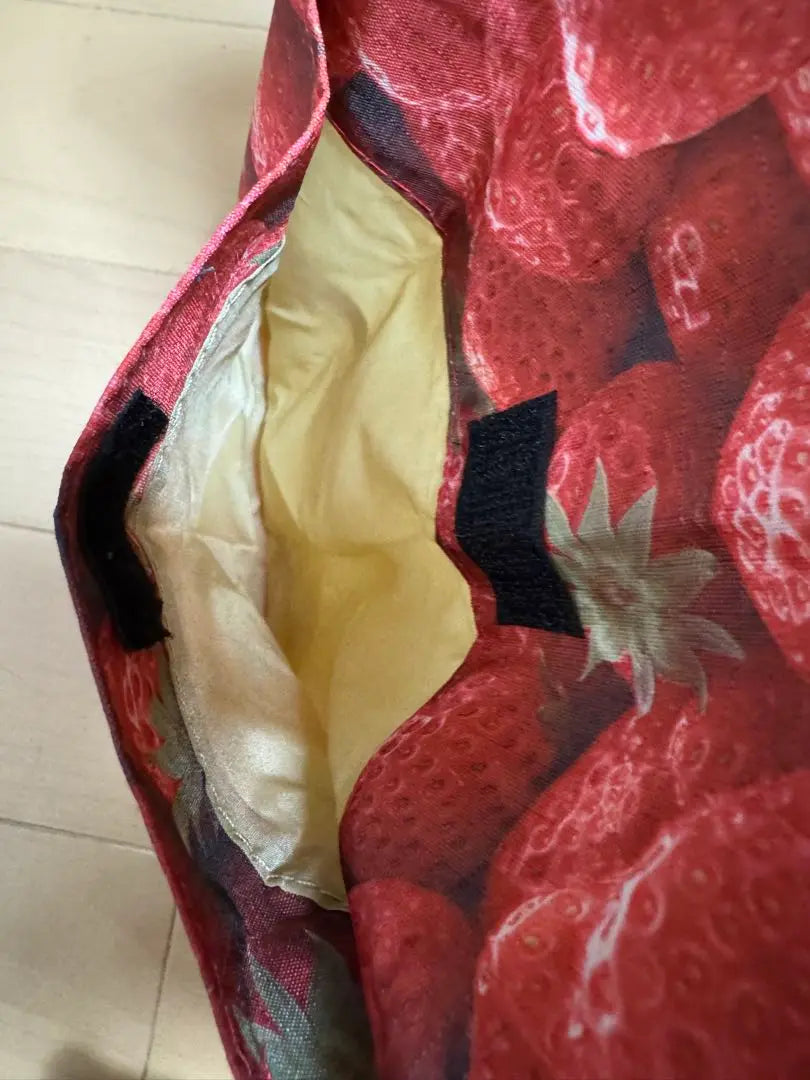 Strawberry pattern eco bag