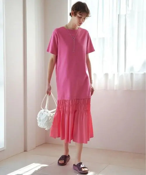 EMMI short sleeve dress with pink frill