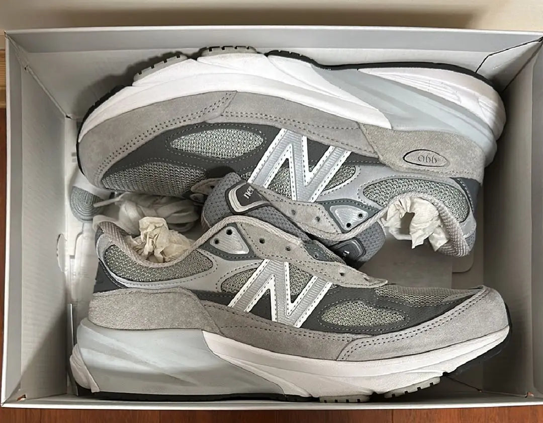 New NEW BALANCE 990V6 Gray 31cm | 新品 New Balance 990V6 Gray 31cm