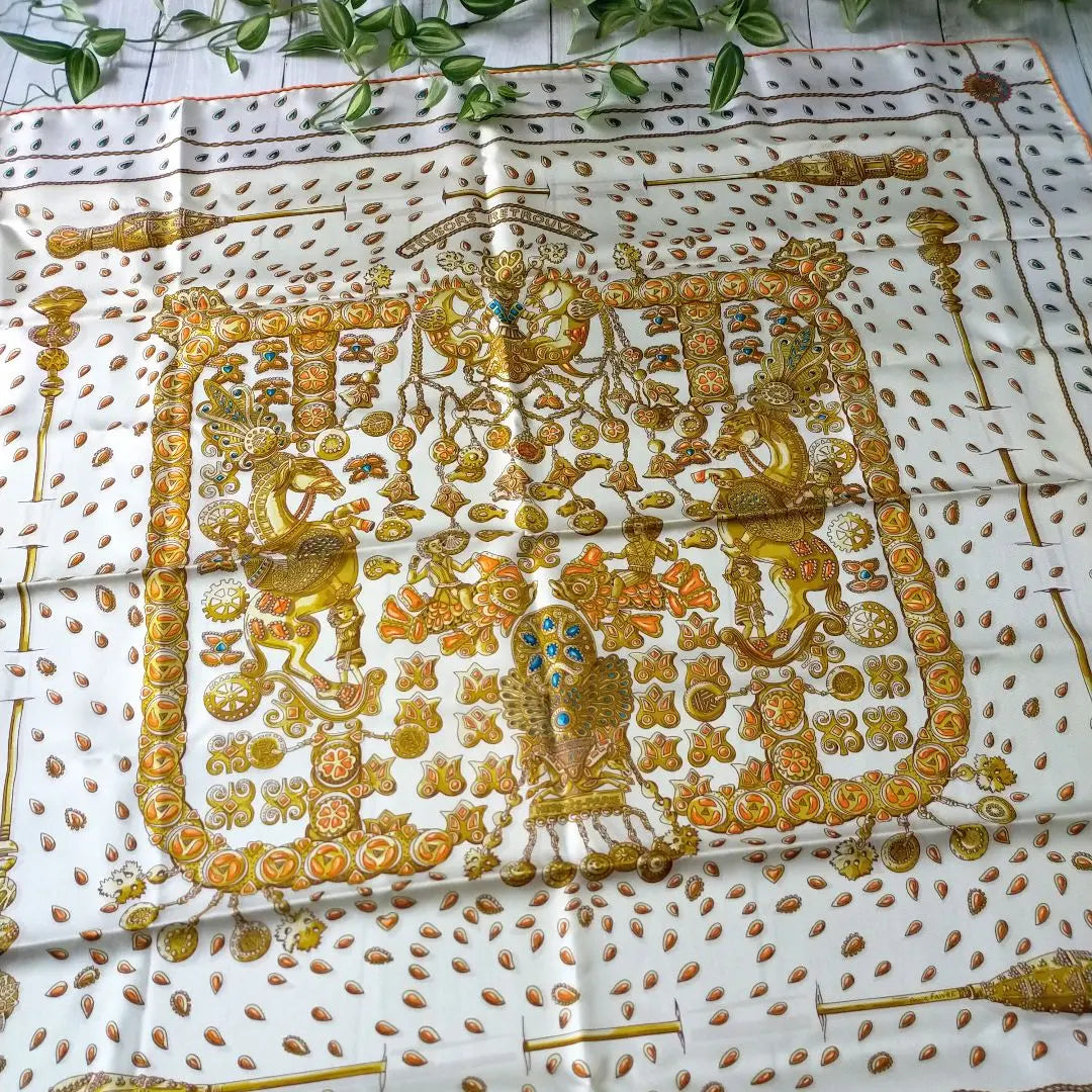 ☘️Brand new and unused☘️HERMES Hidden Treasure Scarf Carre 90