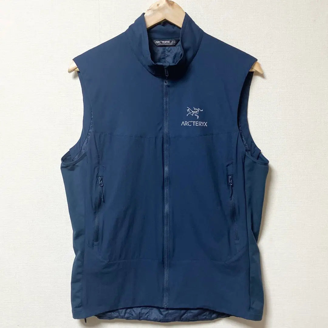 Productos hermosos, colores raros ARC'TERYX Atom SL Best Navy Fund | 美品 希少カラー ARC'TERYX アトムSLベスト ネイビー 中綿