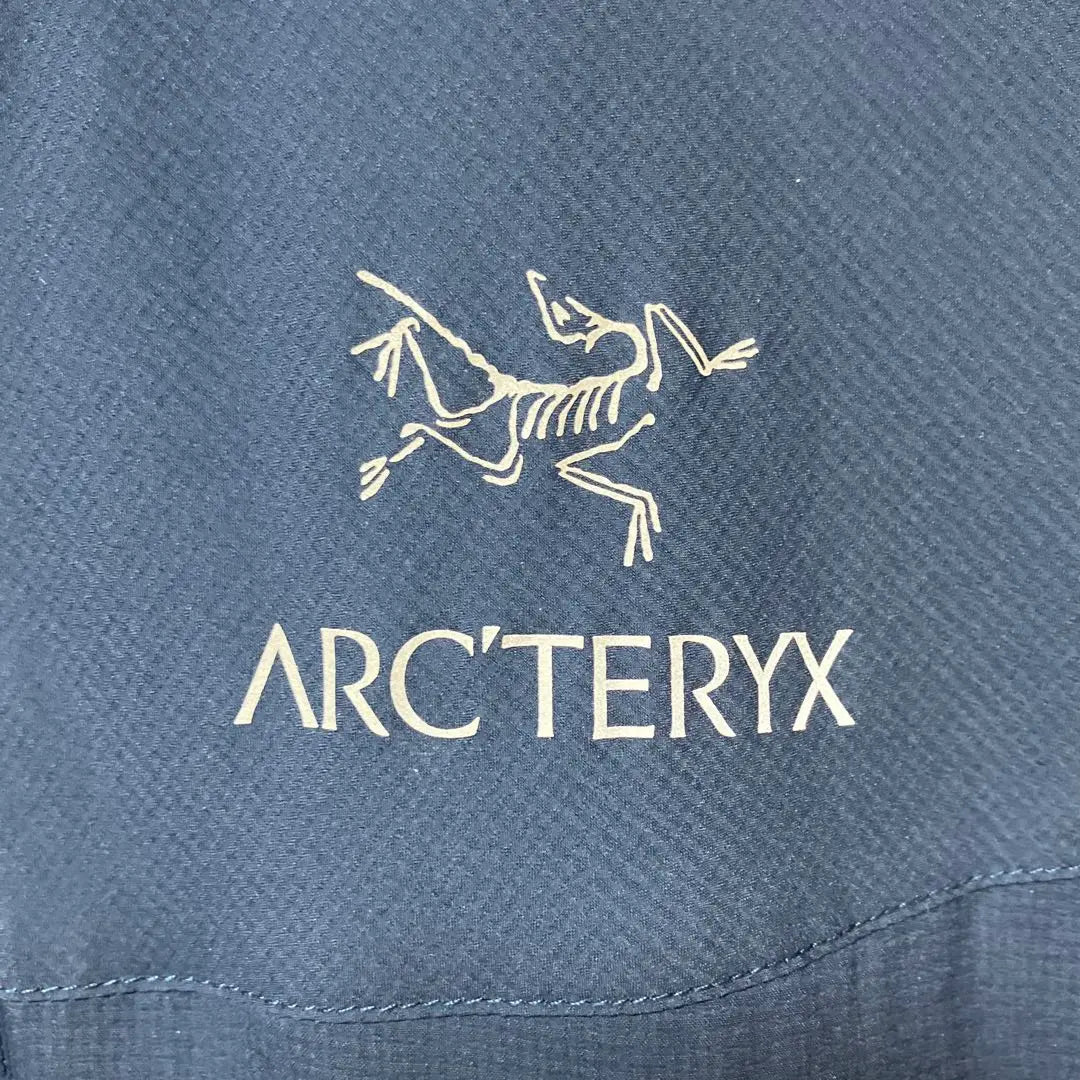 Beautiful goods rare color ARC'TERYX Atom SL Best Navy Fund