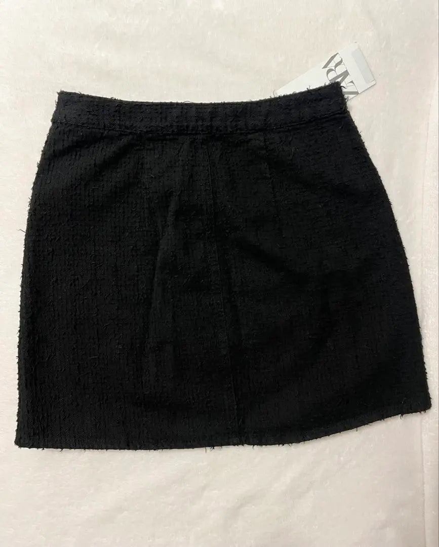 ★ZARA⭐︎Freid Fabric Mini Skirt⭐︎S size⭐︎Tag included