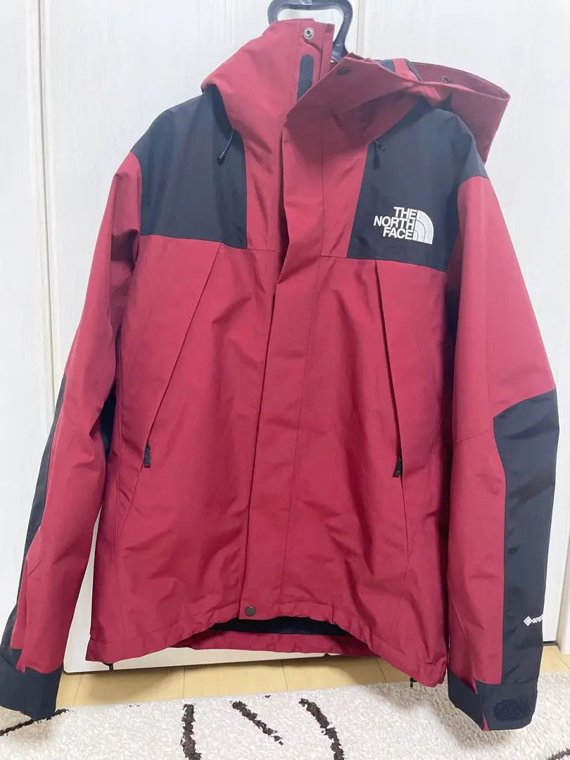 THE NORTH FACE Mountain Jacket NP61800