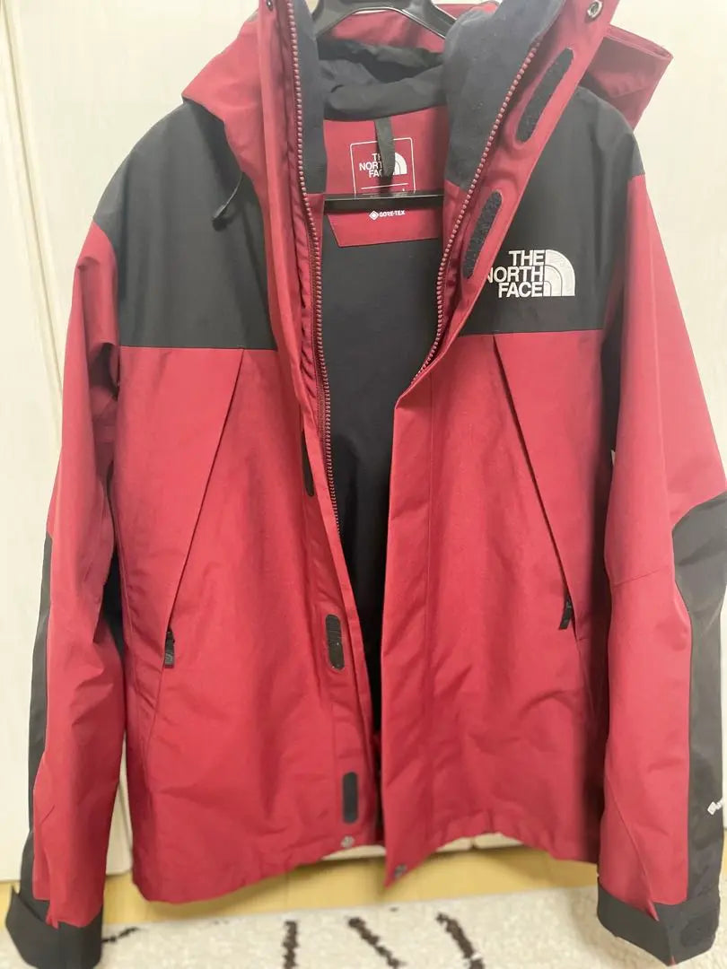 THE NORTH FACE Mountain Jacket NP61800