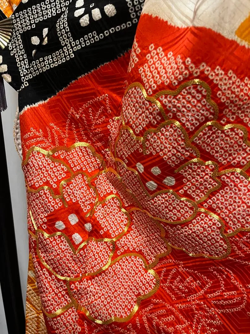 [Hermoso] ● Quimono de apertura total ● Bordado Kimkoma ● Kago ● kimono ● | 【華やか】●総絞り振袖●金駒刺繍●鹿子●振袖●