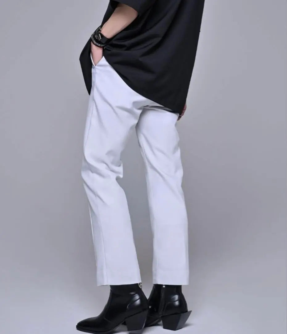 [Agotado] Pantalones ADRER, gris claro, talla M