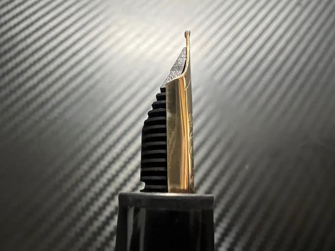 Montblanc Meisterstück 146 M Medium font Full Gold 14K Fountain Pen | モンブラン マイスターシュテュック 146 M 中字 全金 14K 万年筆