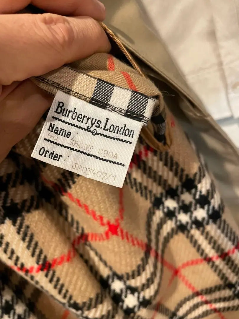 48 Abrigo Balmacan de lana Burberry de los años 80