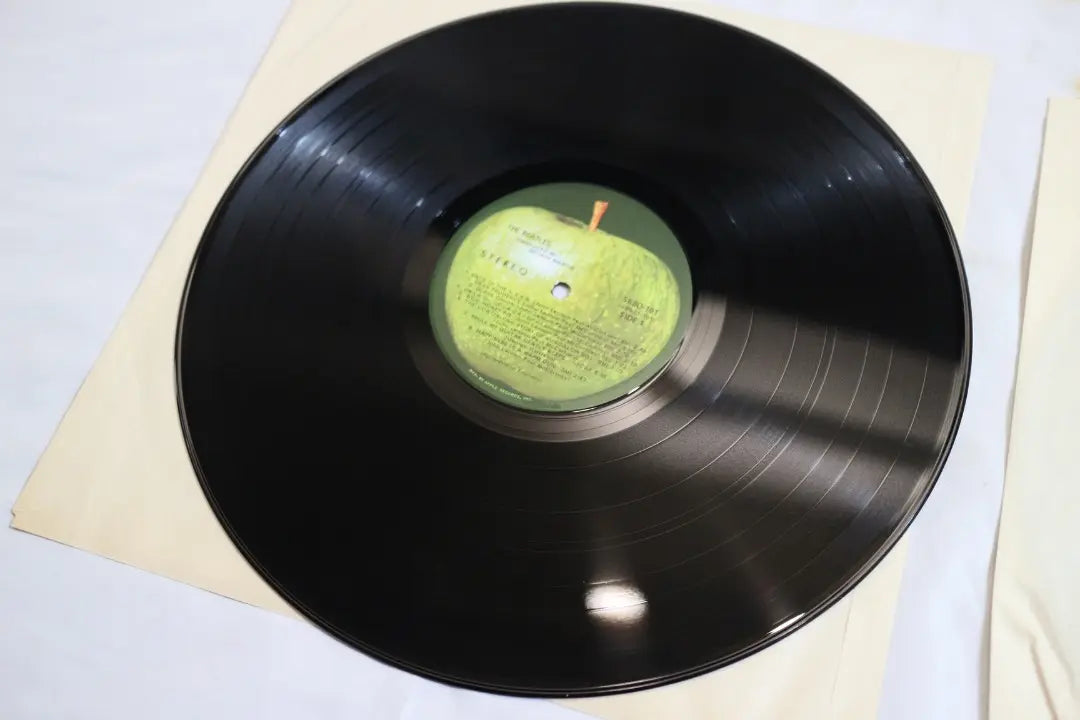 [LP Records] The Beatles White Album SWBO-101