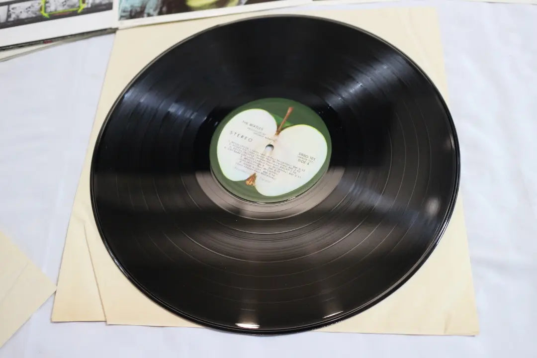 [LP Records] The Beatles White Album SWBO-101