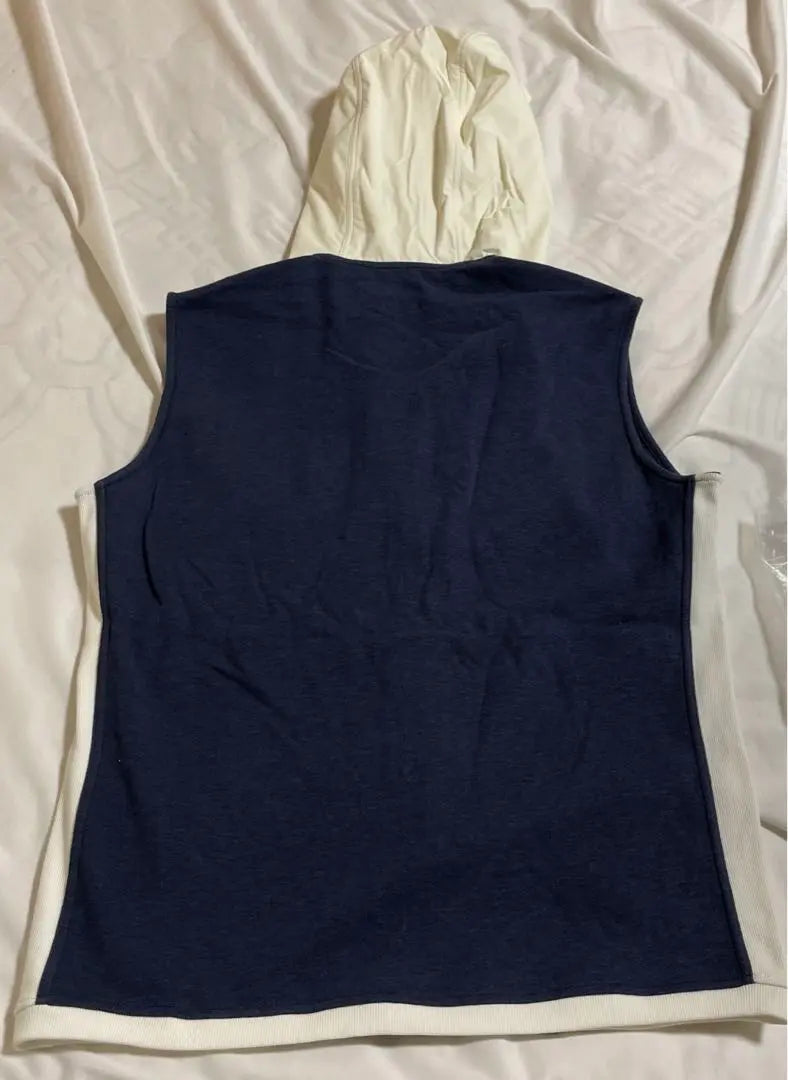 BRUNELLO CUCINELLI Hooded Vest Navy Brand new Unused Tag | BRUNELLO CUCINELLI フード付きベストネイビー新品未使用タグ付き