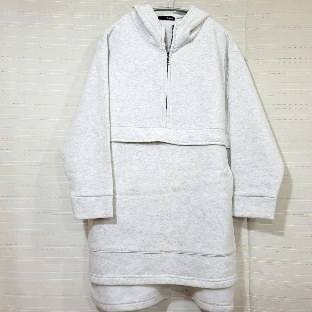 Hooded hoodie, white