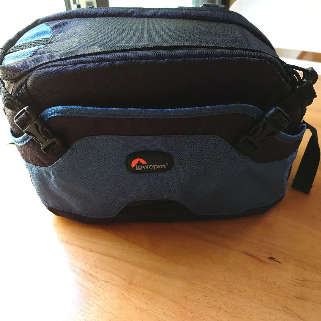 Bolsa para cámara Lowepro azul y negra