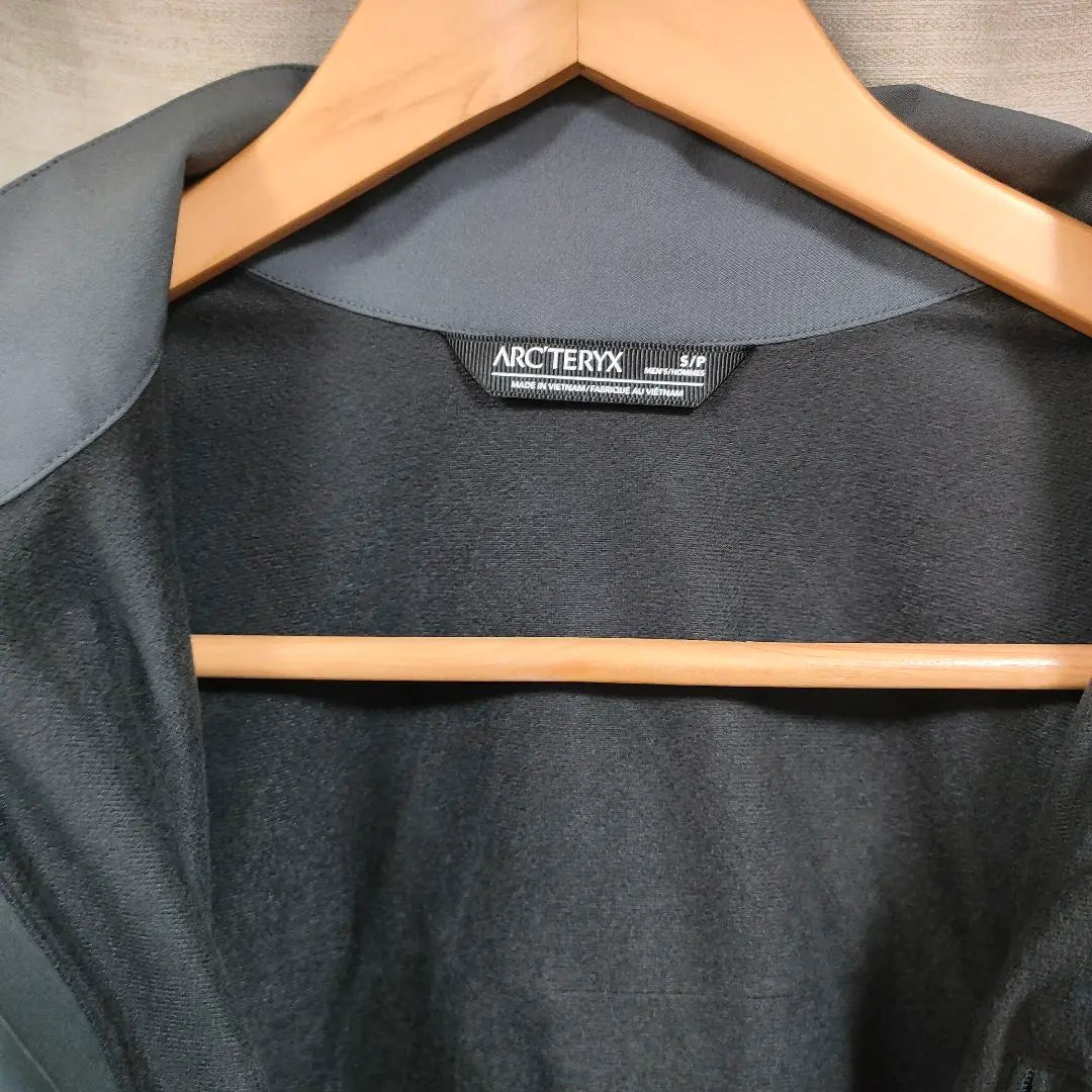 Chaqueta Solano S de Arcteryx Cinder Gris ceniza