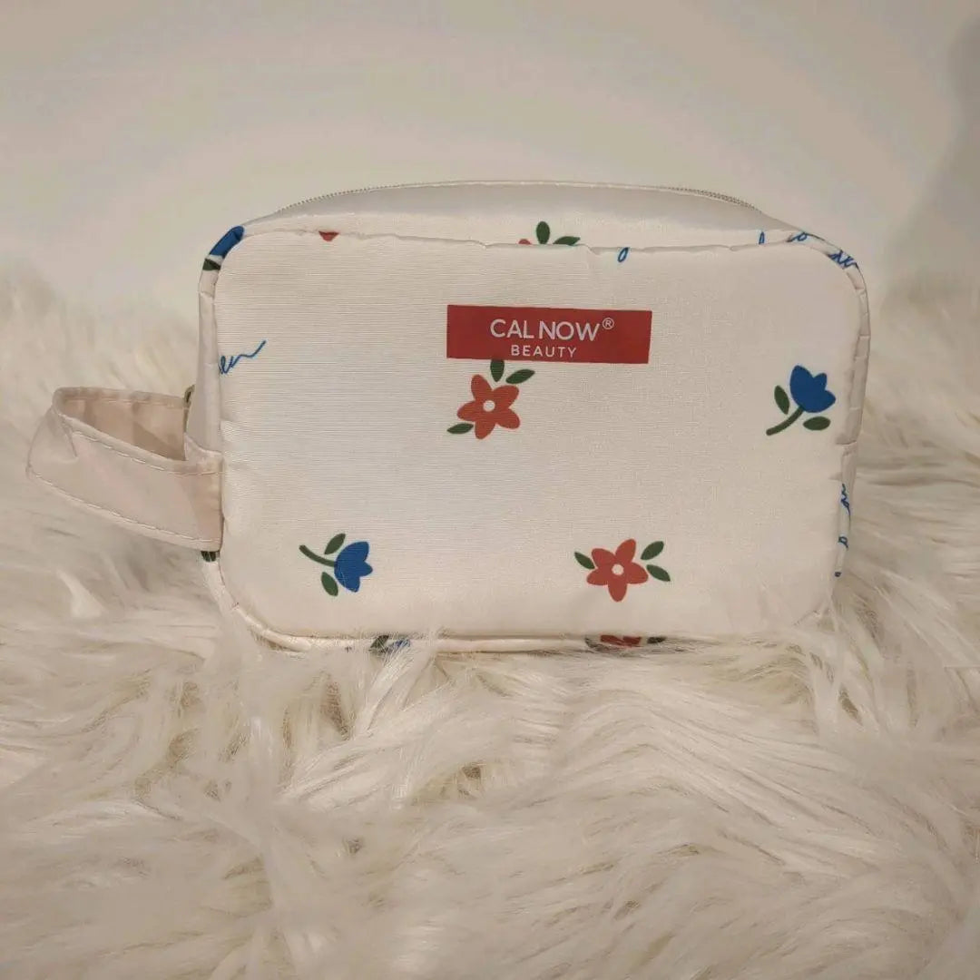 Pouch, floral pattern, makeup, compact, with brush holder, vanity, waterproof, water-repellent, accessories