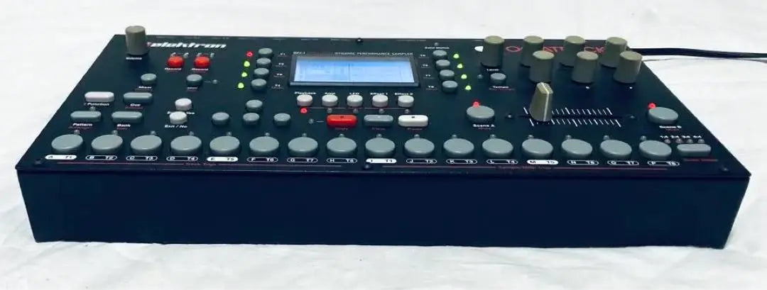 Elektron Octatrack DPS-1 mk1 Buen funcionamiento, descontinuado