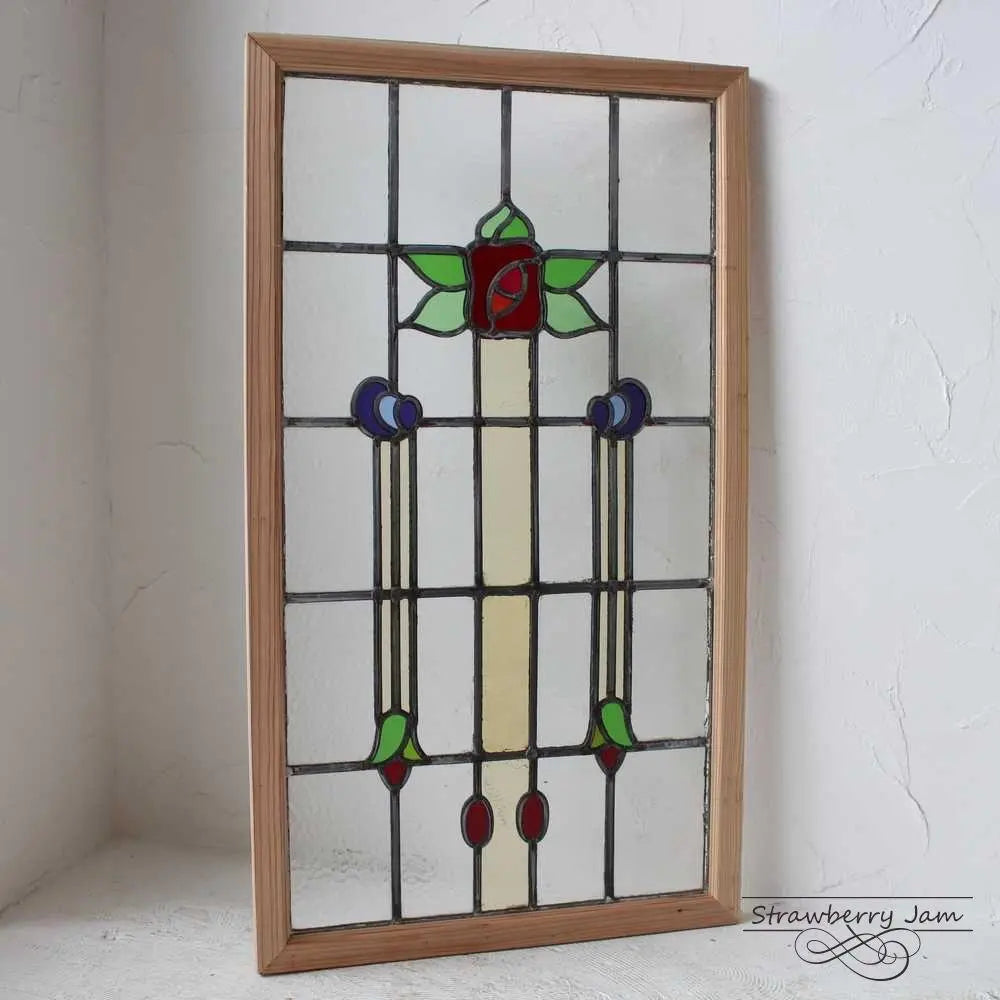 L3306-139 British antique stained glass stained window frame UK