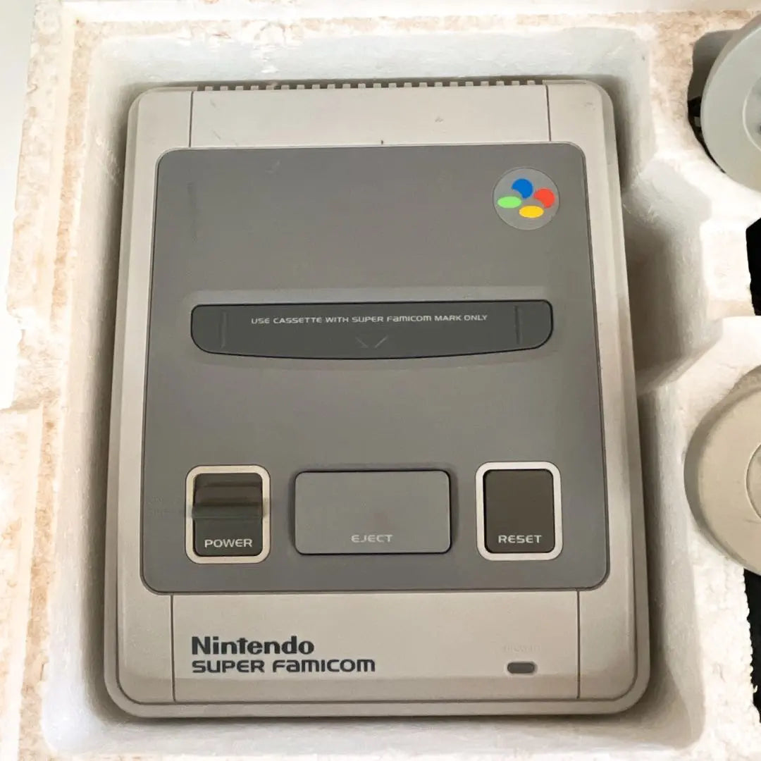 Nintendo Super Famicom en caja Producto funcional Juego retro