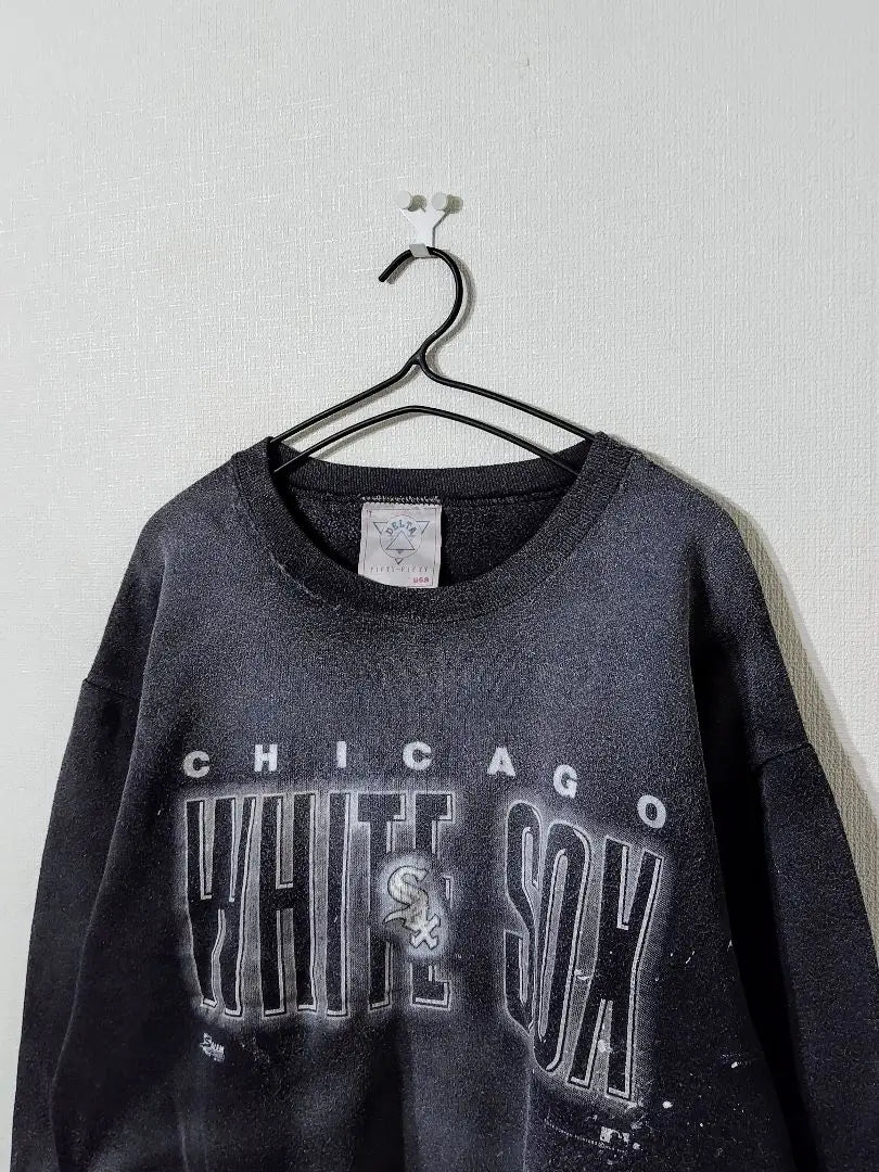 90's NBA WHITE SOX Paint Remake Print Sweatshirt