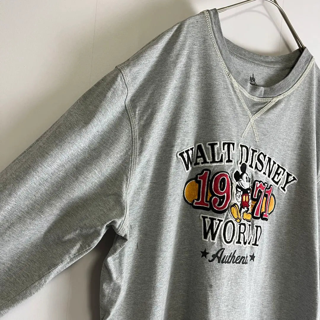 [Long T-shirt] Mickey embroidery Disney Parks L long sleeves overseas old clothing