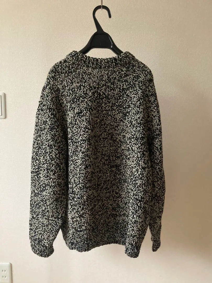 Good condition COMOLI hand crew neck knit MIX