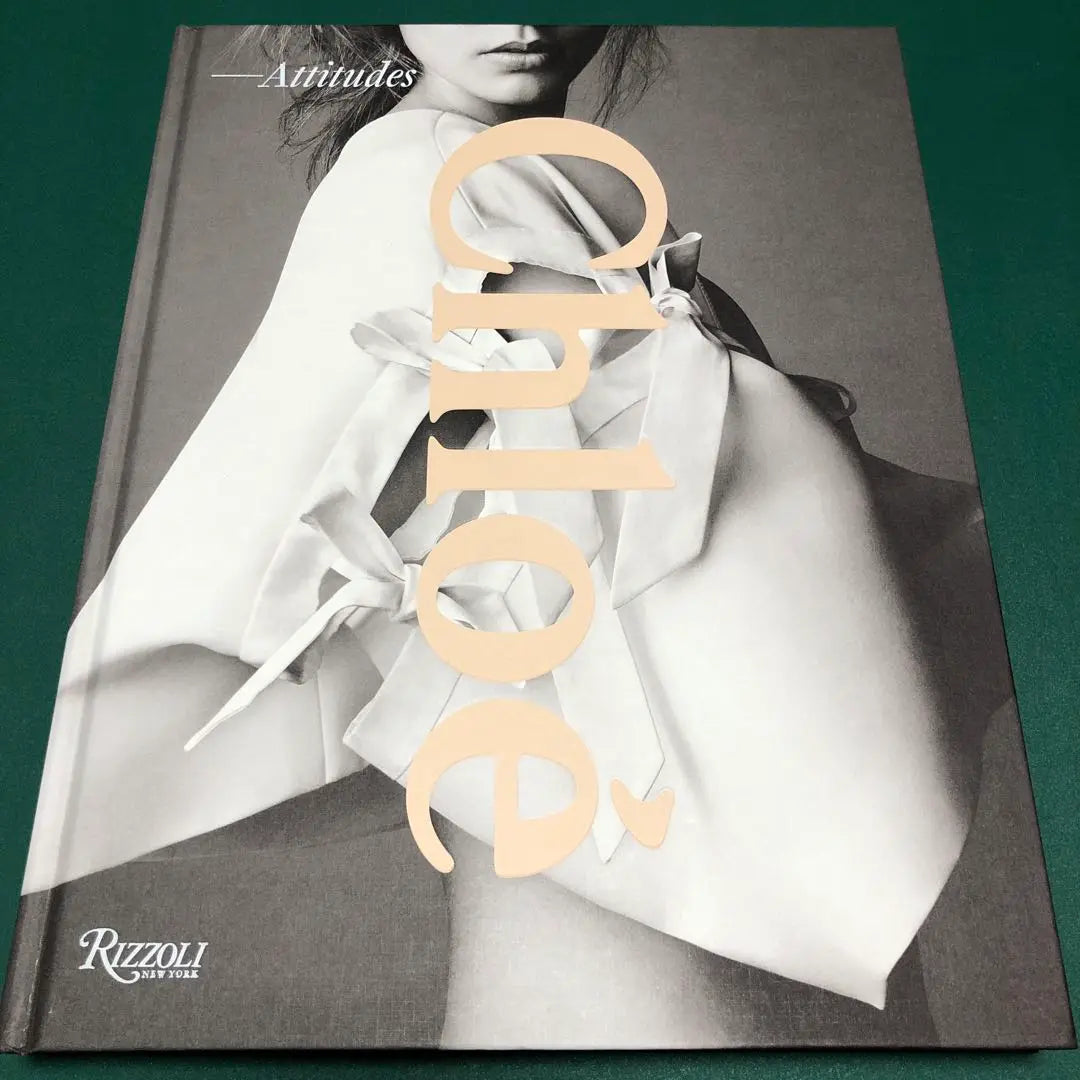 [Good condition] Chloé: Attitudes Collection of works by Chloé Attitude