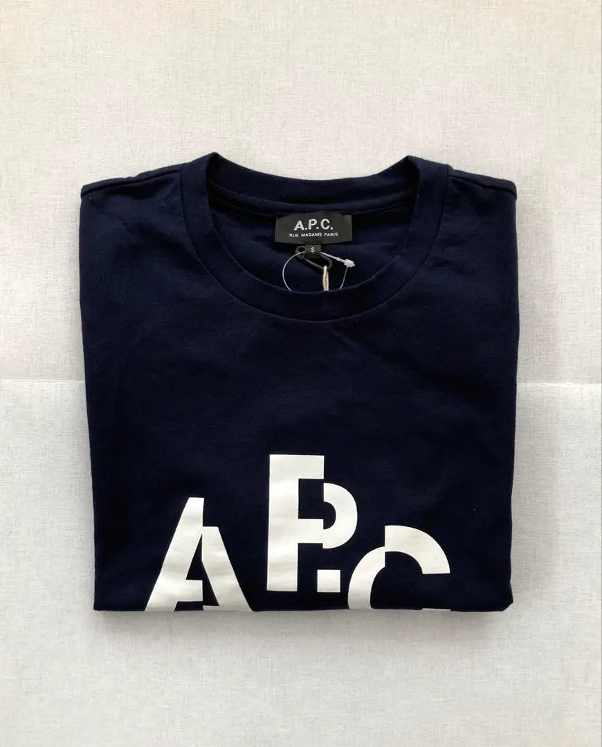 [New and unused] IENA [A.P.C.] Special order DECALE printed T-shirt