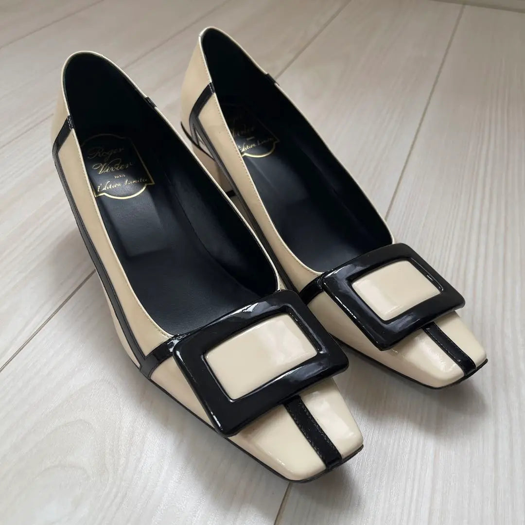 Good condition Roger Vivier Belle Vivier buckle shoes 36.5