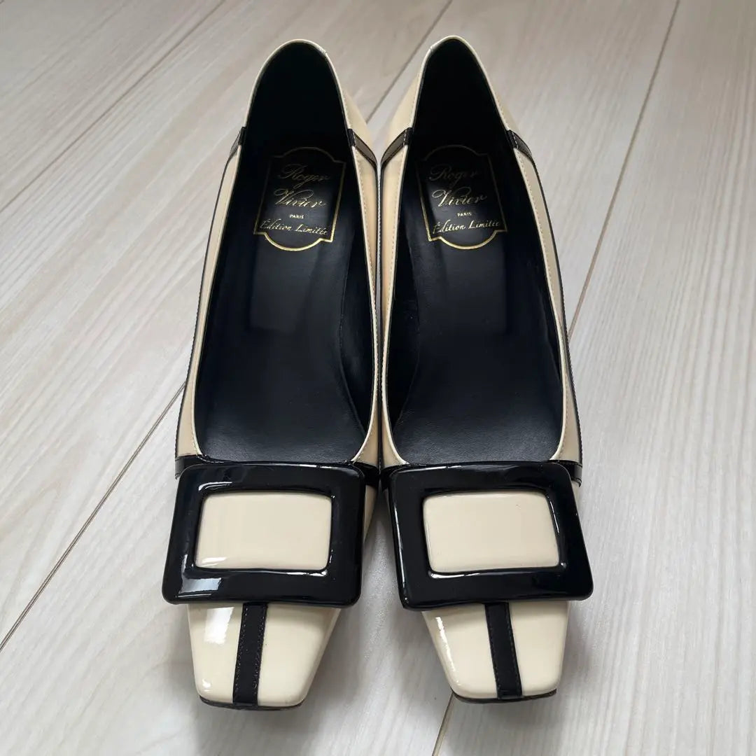 Good condition Roger Vivier Belle Vivier buckle shoes 36.5