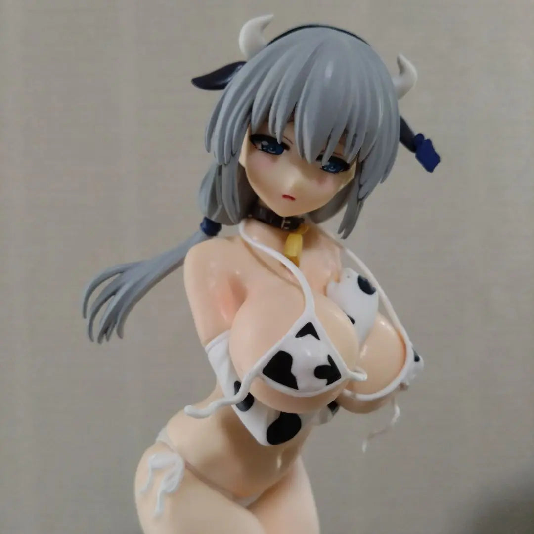 Uzaki Tsuki Figures Overseas Products