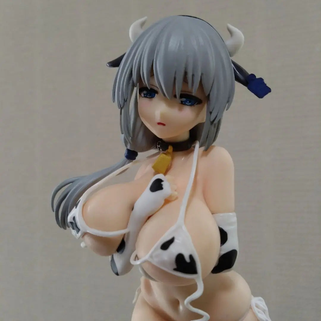 Uzaki Tsuki Figures Overseas Products