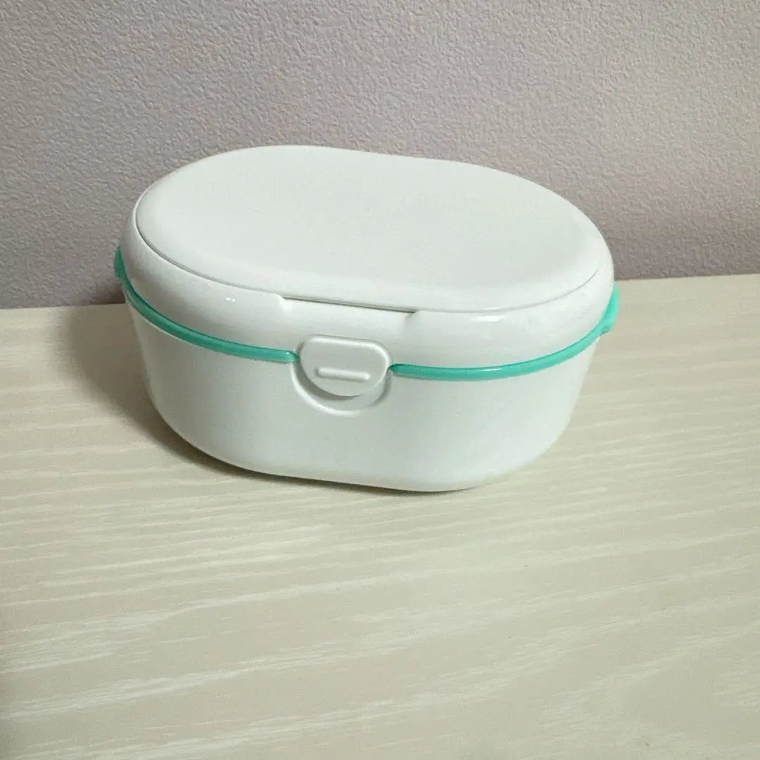 Denture case case denture bus cup box double -layer dry separation portable denture