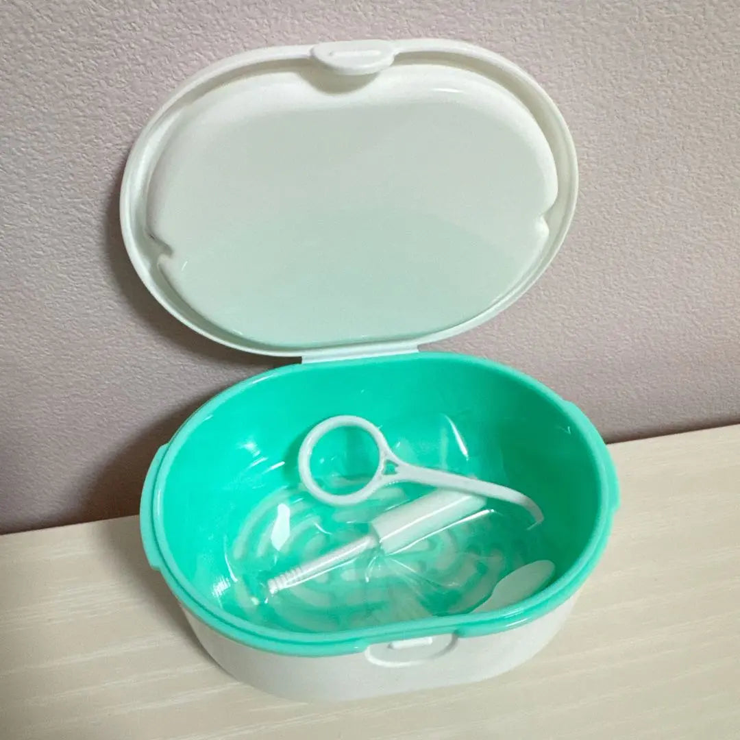 Denture case case denture bus cup box double -layer dry separation portable denture