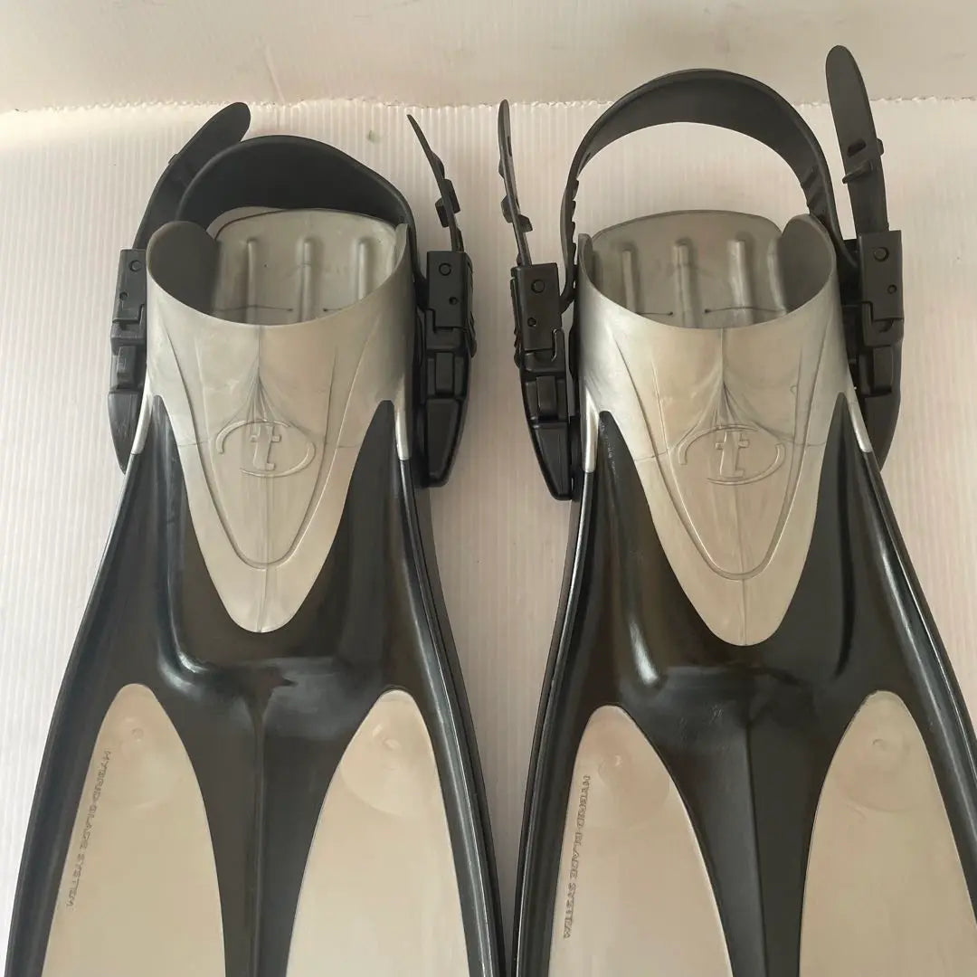 Good condition TUSA Platinum Fin S size