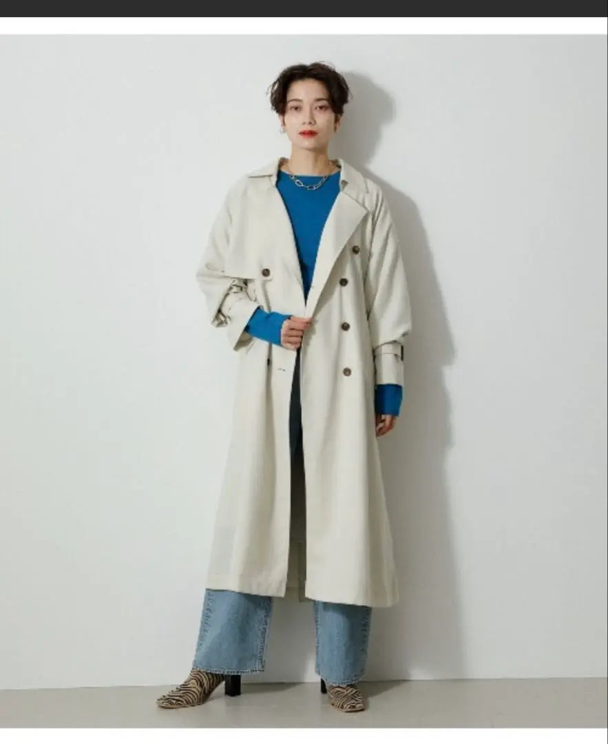 Gabardina Azul de Moussy