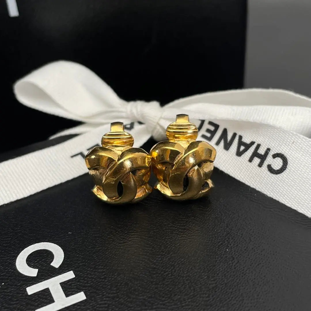 Good condition Chanel Coco Mark Earrings Big Coco Gold Engraved Comics