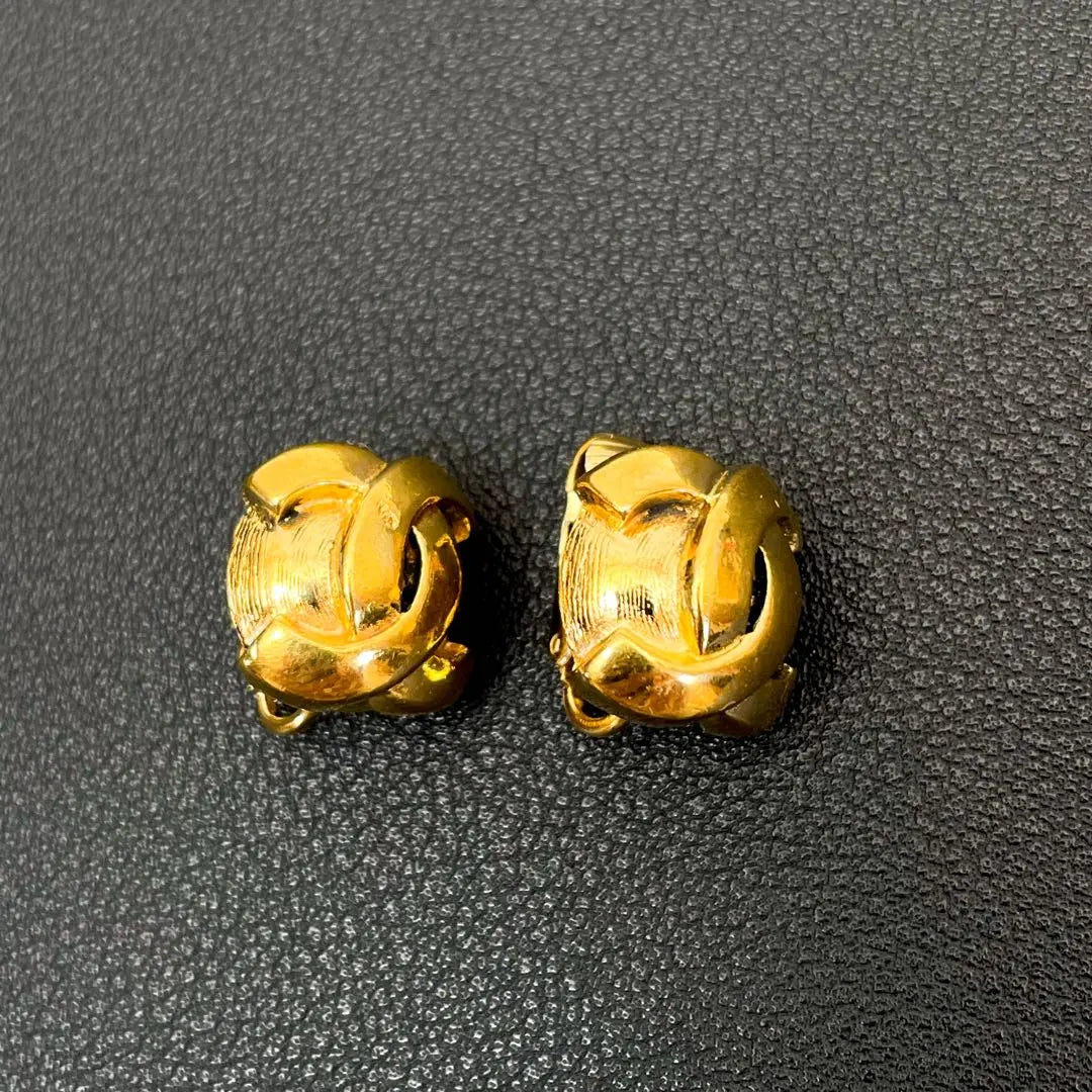 Good condition Chanel Coco Mark Earrings Big Coco Gold Engraved Comics