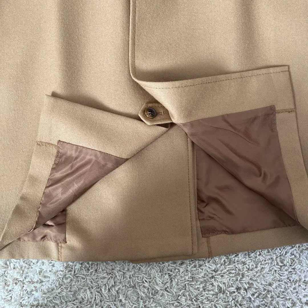 Gabardina cruzada de lana beige de SHIPS