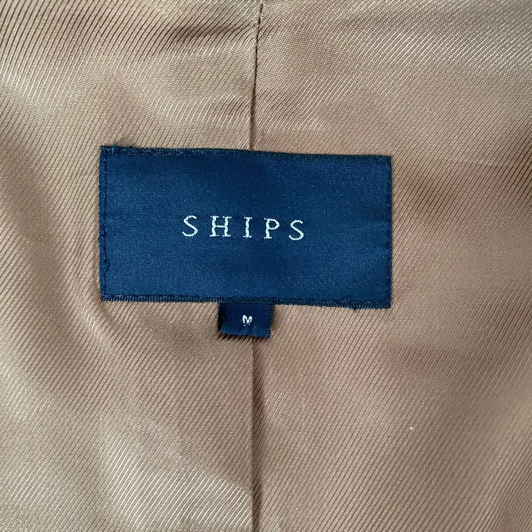 Gabardina cruzada de lana beige de SHIPS