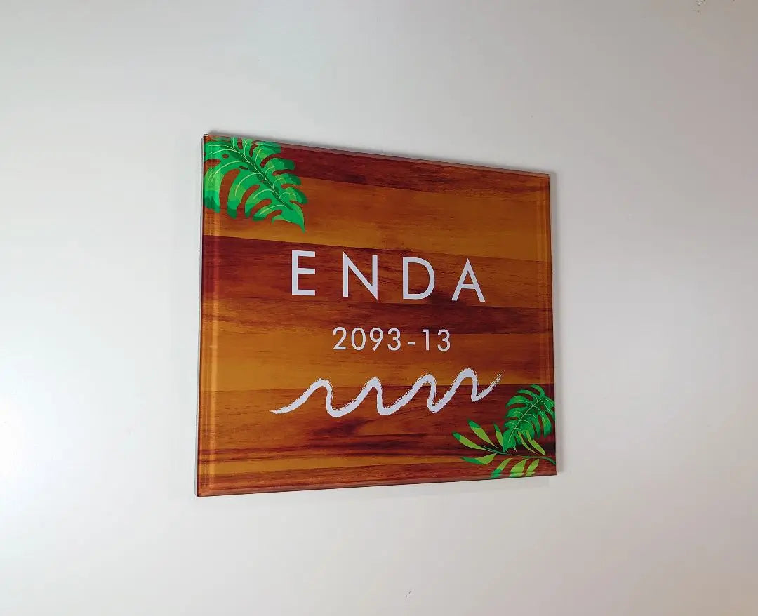 Modern wood grain background, acrylic nameplate with waves *4 sides 45 degrees diagonal cut * UV printing